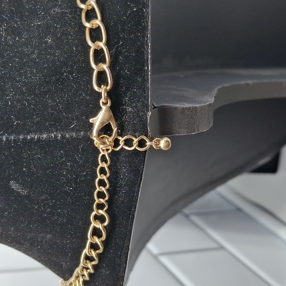 Green And Gold Statement Necklace 18" To 21" - Picture 2 of 3